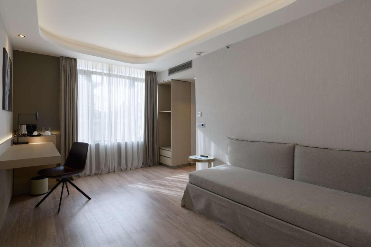 Radisson Blu Park Hotel Athens Ngoại thất bức ảnh