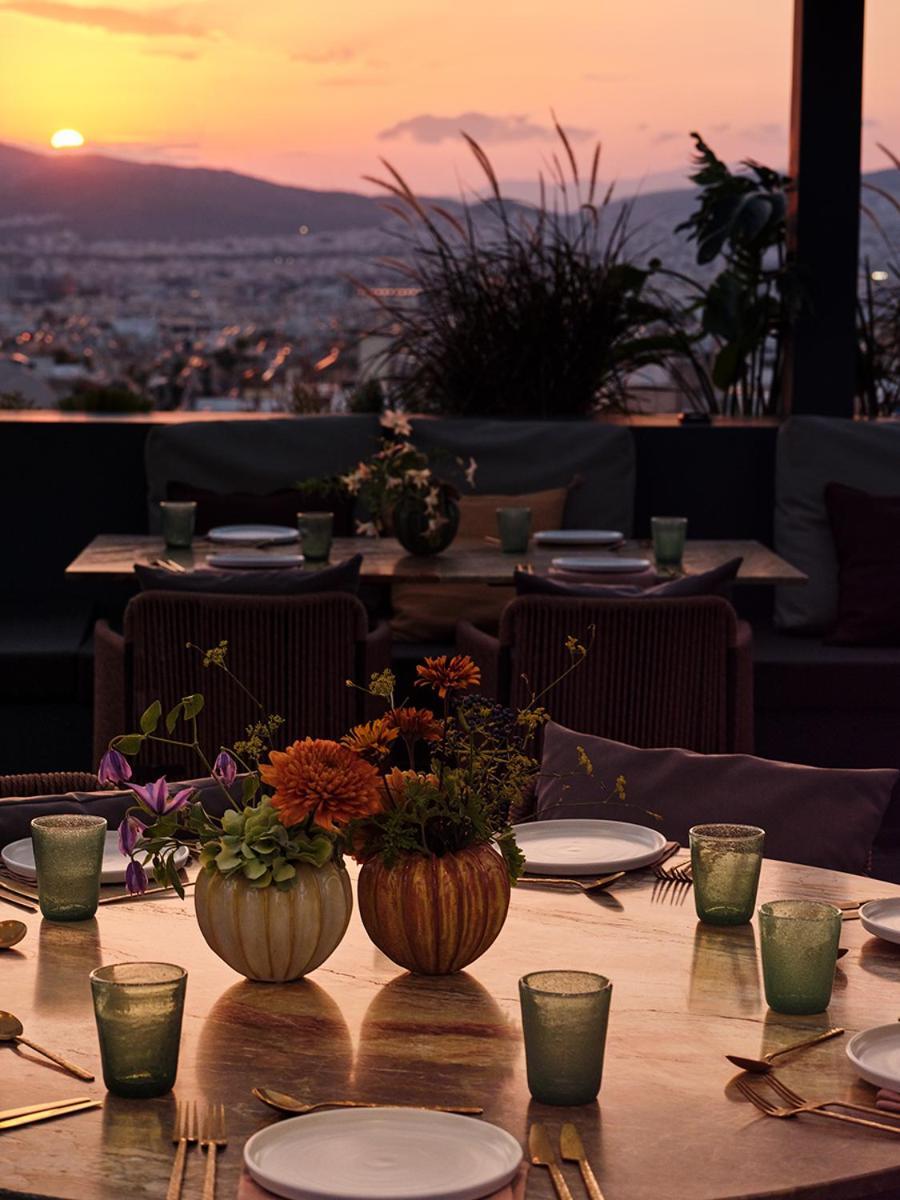 Radisson Blu Park Hotel Athens Ngoại thất bức ảnh The rooftop terrace at the hotel