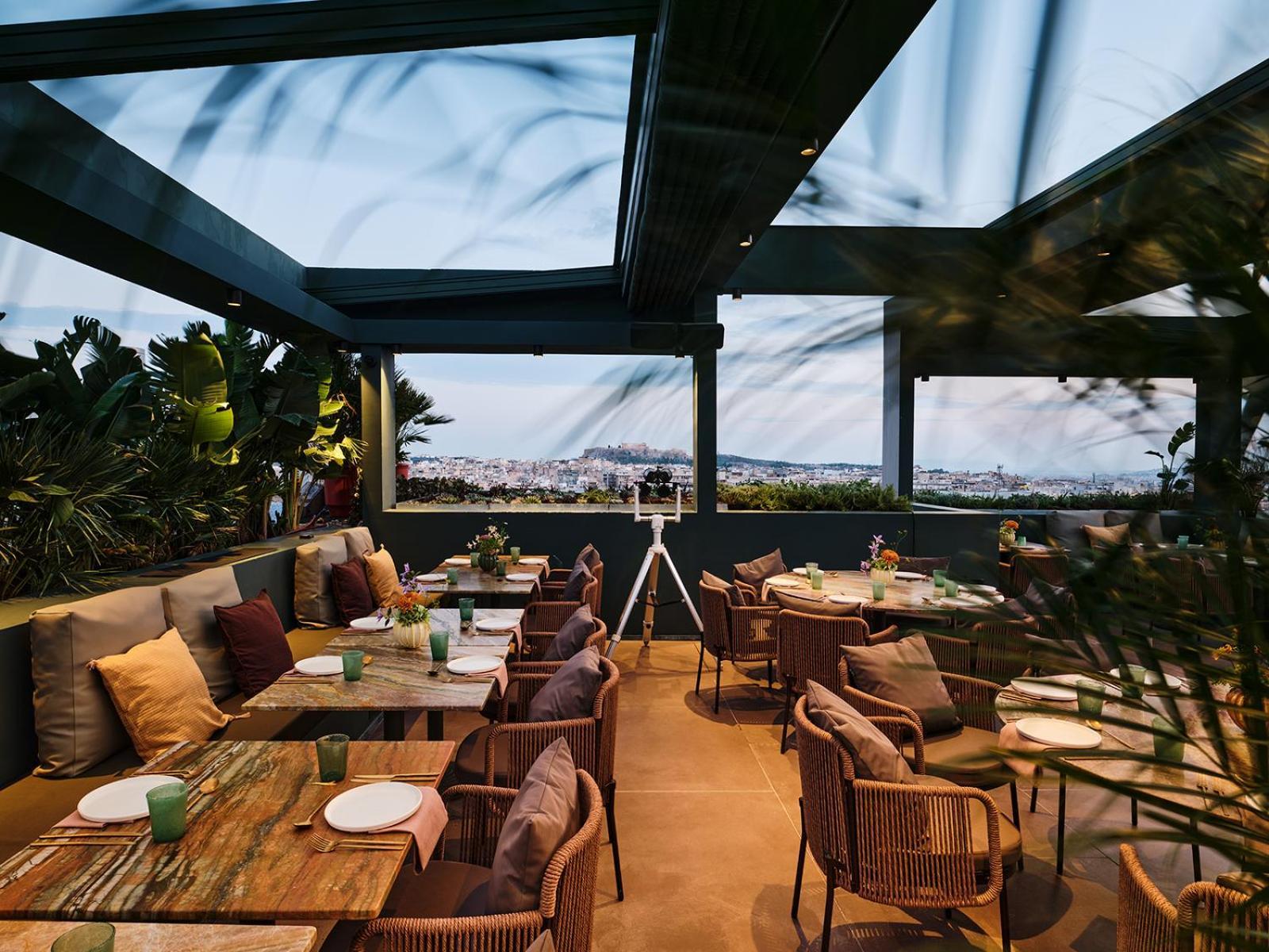 Radisson Blu Park Hotel Athens Ngoại thất bức ảnh The Sky Bar