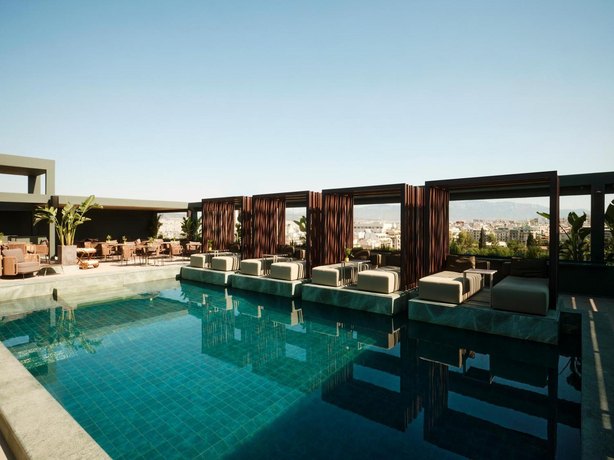Radisson Blu Park Hotel Athens Ngoại thất bức ảnh The pool at the hotel